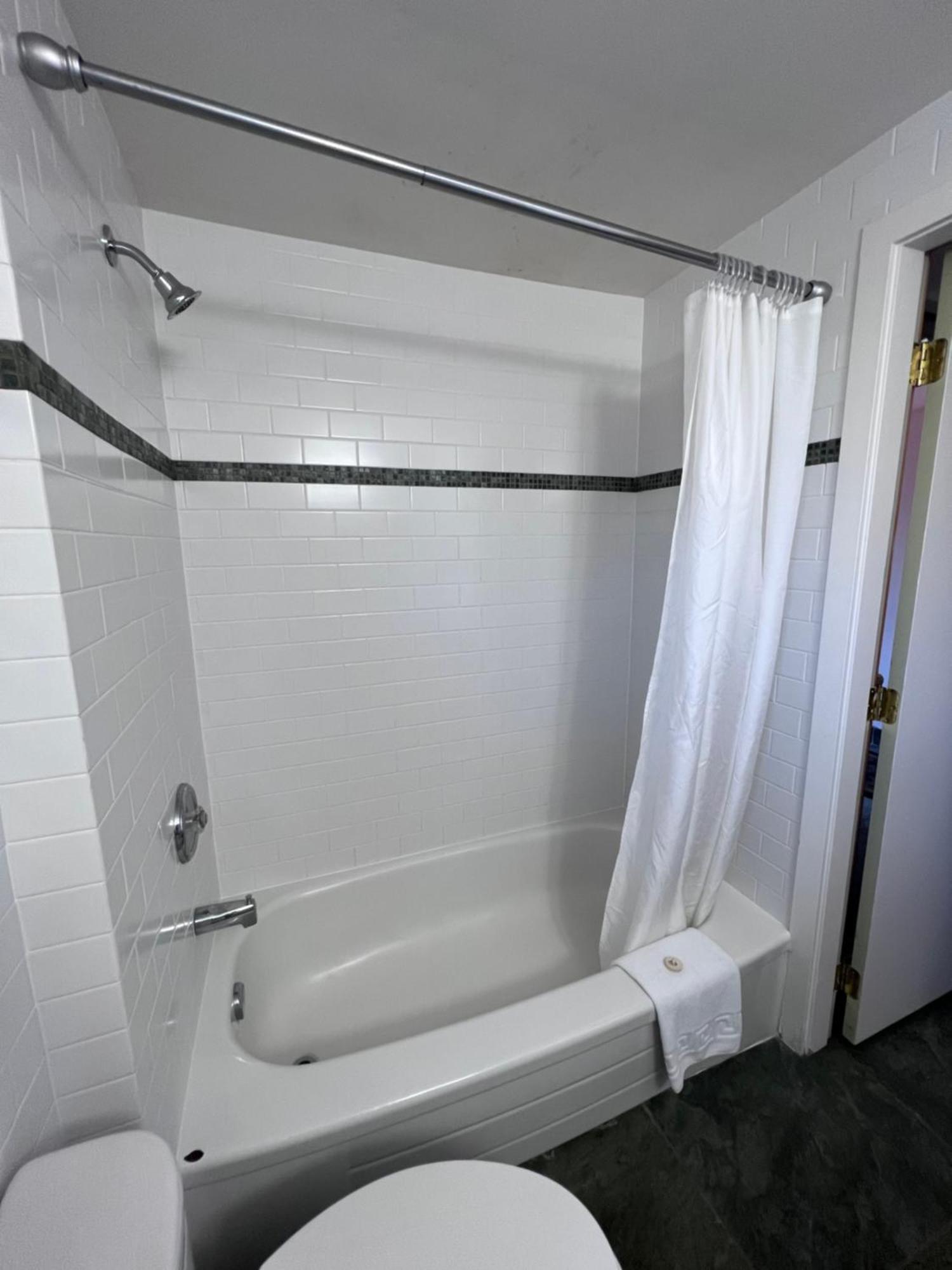 Shorewater Resort Qualicum Beach Εξωτερικό φωτογραφία